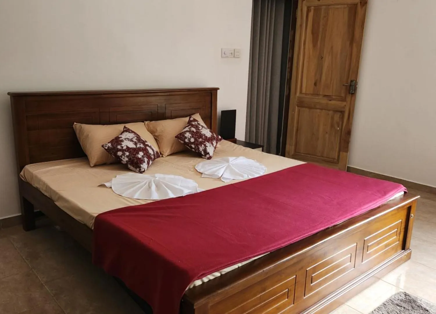 The Train Cottage Kandy - Homestay Hindagala Sri Lanka